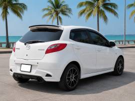 Pattaya Mazda 2 렌터카 — 490 THB/일부터