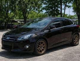 Ford Focus — wynajem samochodu w Pattaya