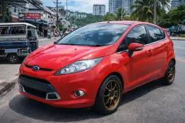 Ford Fiesta 1.6 للإيجار في باتايا — أوتوماتيك