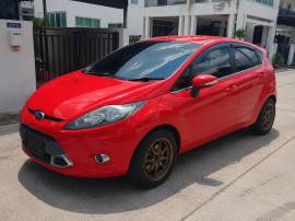 Ford Fiesta en alquiler de larga duración