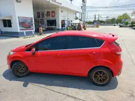 Ford Fiesta en alquiler en Pattaya — 1.6L, automát