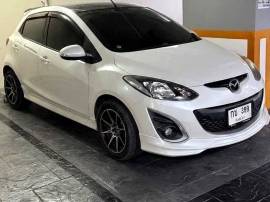 Mazda 2 1.5 Hatchback en venta en Pattaya