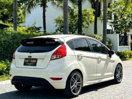 Ford Fiesta 1.6 Hatchback 2014 à vendre à Pattaya