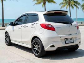 PattayaでMazda 2 Hatchbackをレンタル 