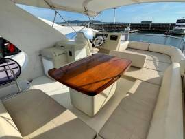 Azimut 64 Indigo — yate privado para hasta 18 inv