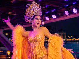 Drag-Queen-Show auf Bangkok Island in Bangkok 