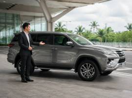 Toyota Fortuner プライベート送迎 バンコク