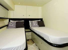 Sunseeker 64 Ethereum — yate privado para hasta 