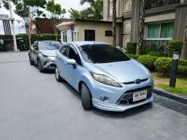 Ford Fiesta 1.6 Automatic Hatchback — location à P