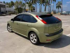 Ford Focus 2.0 Automatic 2009 ให้เช่าใน Chanthabur