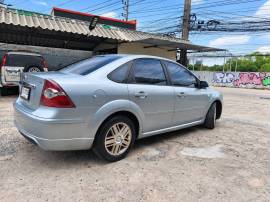 Ford Focus 1.8 موديل 2009 للإيجار في تشانثابوري​​​