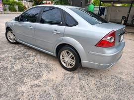 Ford Focus 1.8 موديل 2009 للإيجار في تشانثابوري​​​