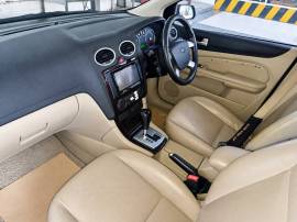 Ford Focus 1.8 موديل 2009 للإيجار في تشانثابوري​​​
