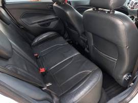 Аренда Ford Fiesta 1.6 с автоматом в Паттайе